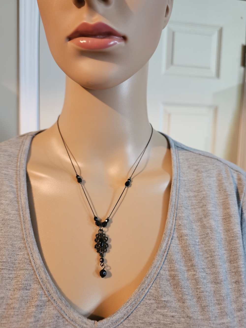 Double-Layer Black Bead Pendant Necklace - Women Jewelry